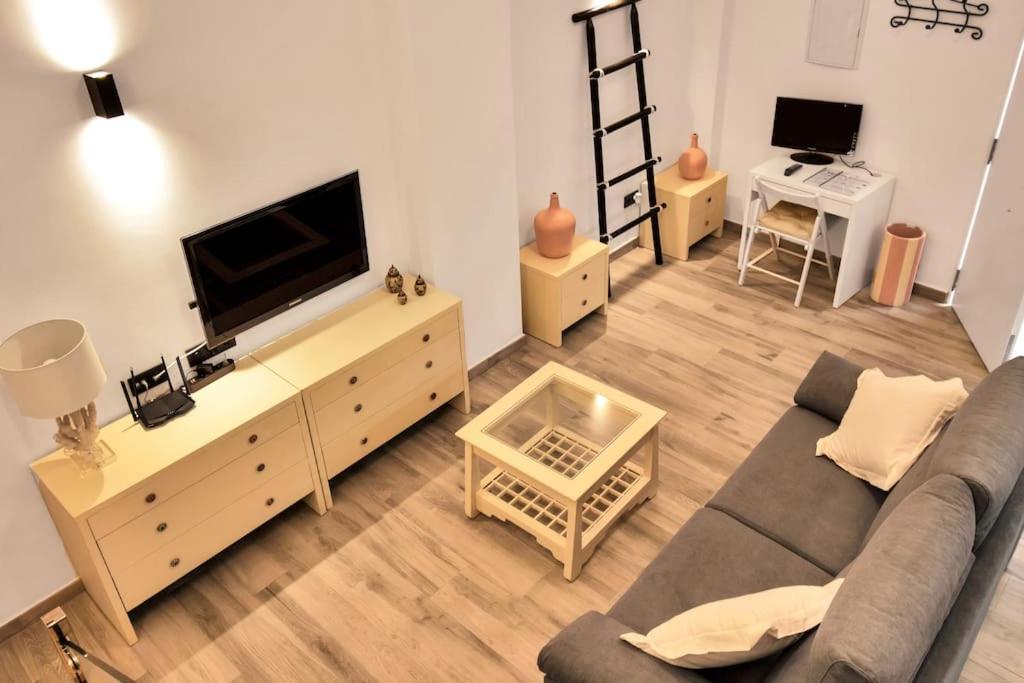 Moderno Loft En El Corazon Historico De Estepona - Casa Pepita 17 Extérieur photo